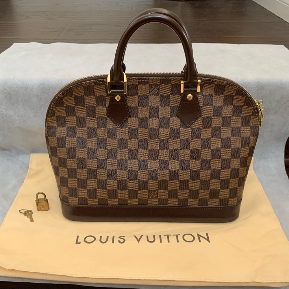 ❤️SOLD❤️    Louis Vuitton Damier Ebene Alma PM